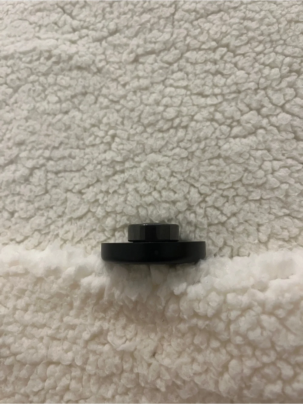 Oura Black Sensor Ring Charging Dock